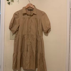 A brand new! Zara puff sleeve dress